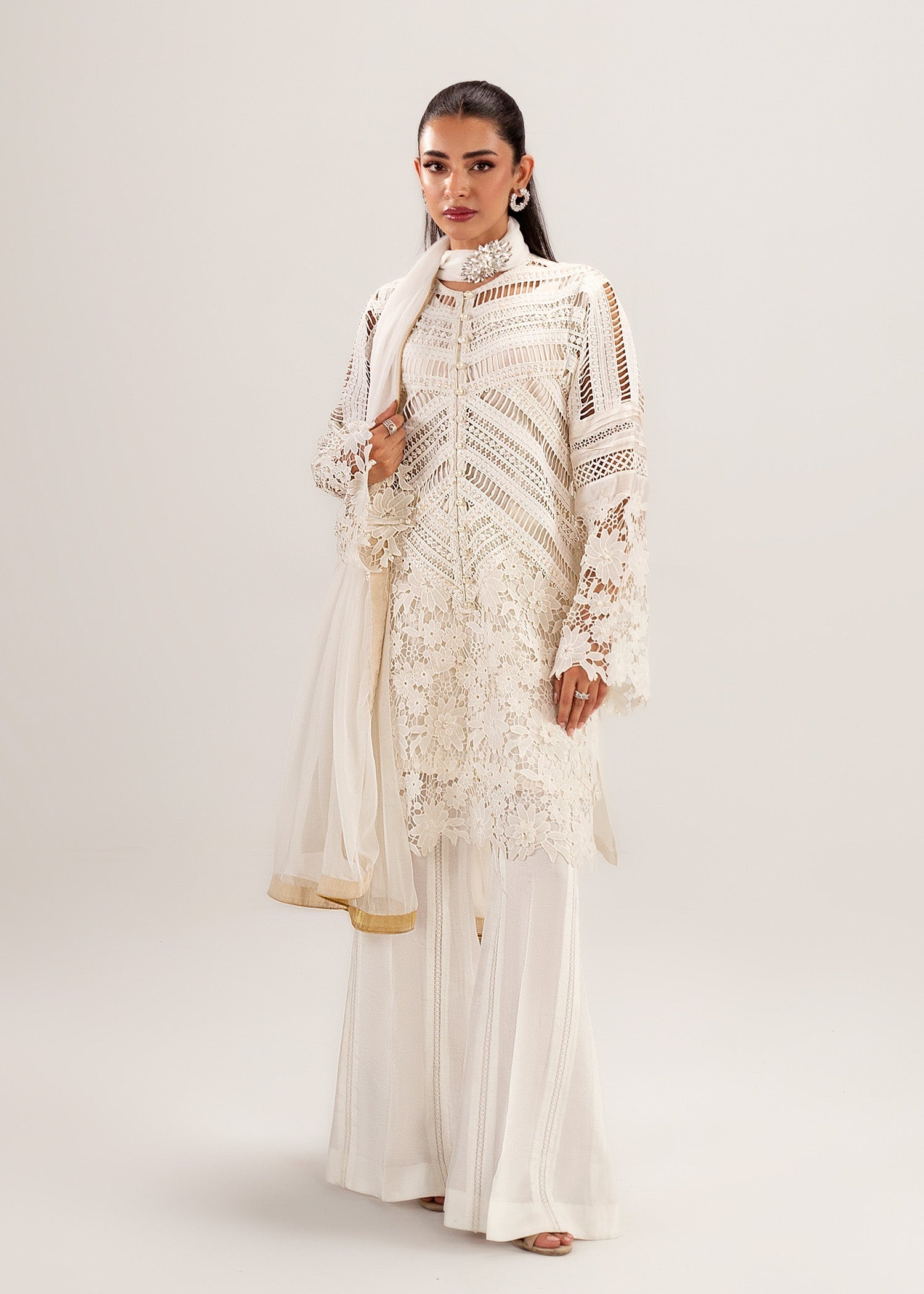 White Lace & Cutwork Silk Khadi Net Kurta Set (3-Piece) - Image 10