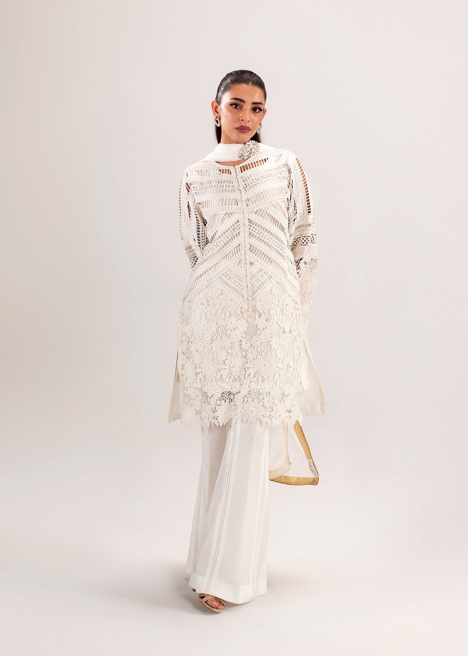 White Lace & Cutwork Silk Khadi Net Kurta Set (3-Piece) - Image 11