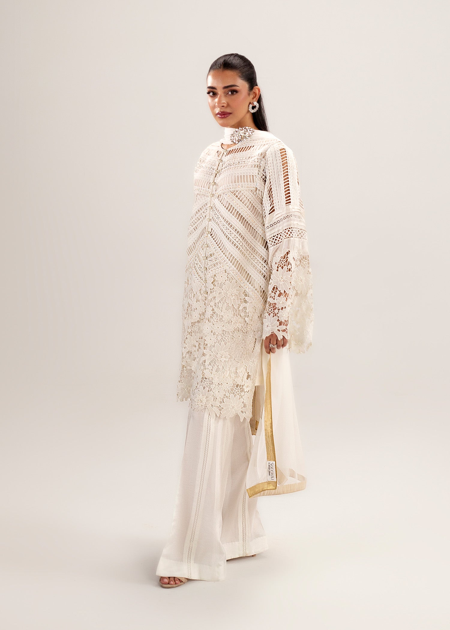 White Lace & Cutwork Silk Khadi Net Kurta Set (3-Piece) - Image 9
