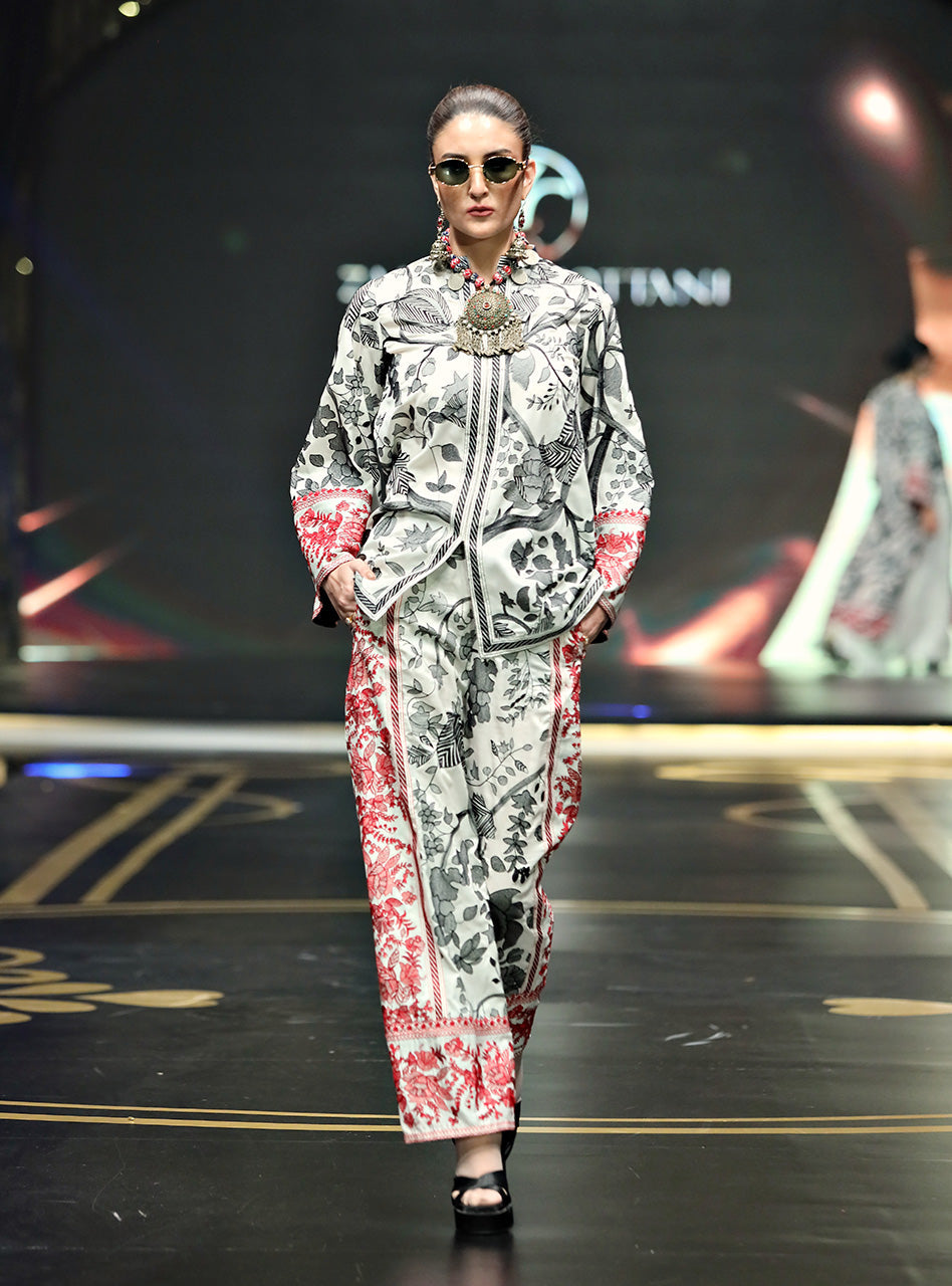 Pakistani White Kantha Embroidered Viscose Silk Co-ord Set (2-Piece) - Image 1