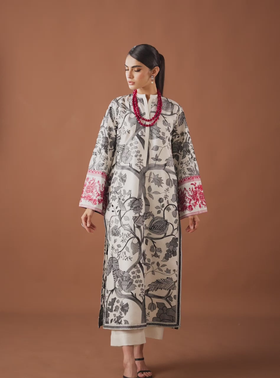 Pakistani White Kantha Embroidered Viscose Silk Salwar Kameez (2-Piece) - Image 8