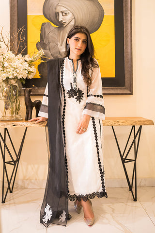 White & Black Embroidered Woven Kurta Set (3-Piece) - Image 2