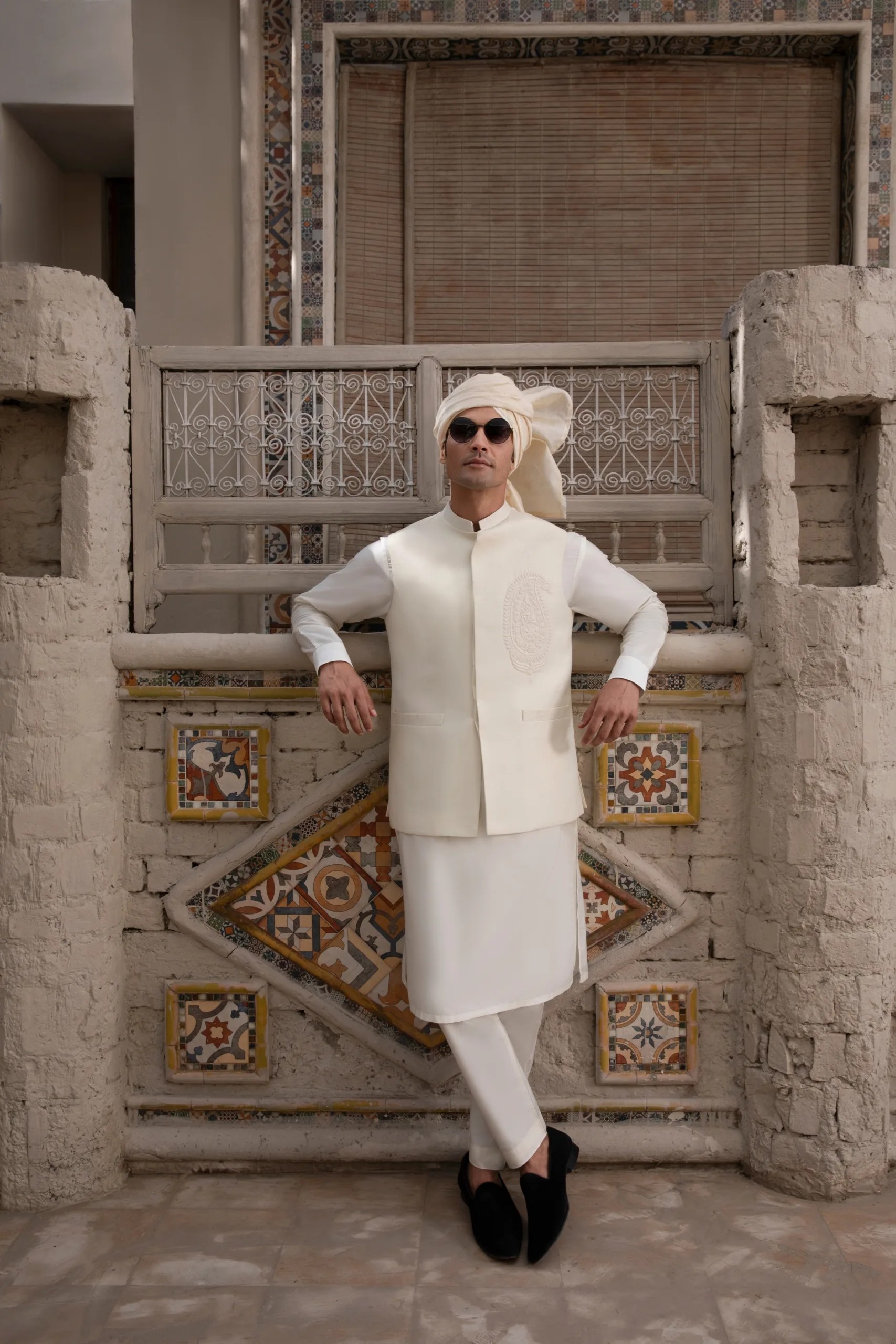 White Embroidered Silk Blend Waistcoat (3-Piece) - Image 3