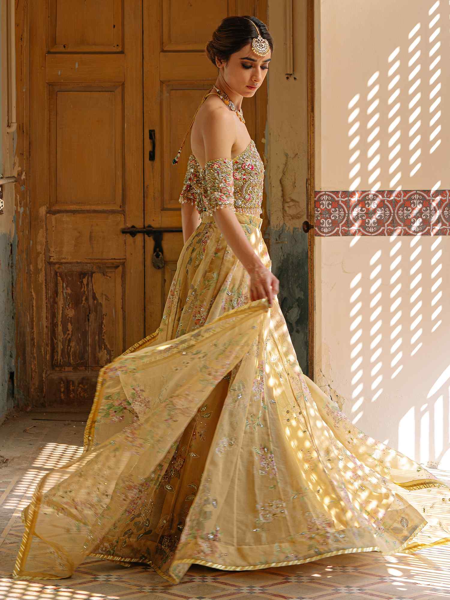 Pakistani Mustard Zardozi Organza Lehenga Set (3-Piece) - Image 4