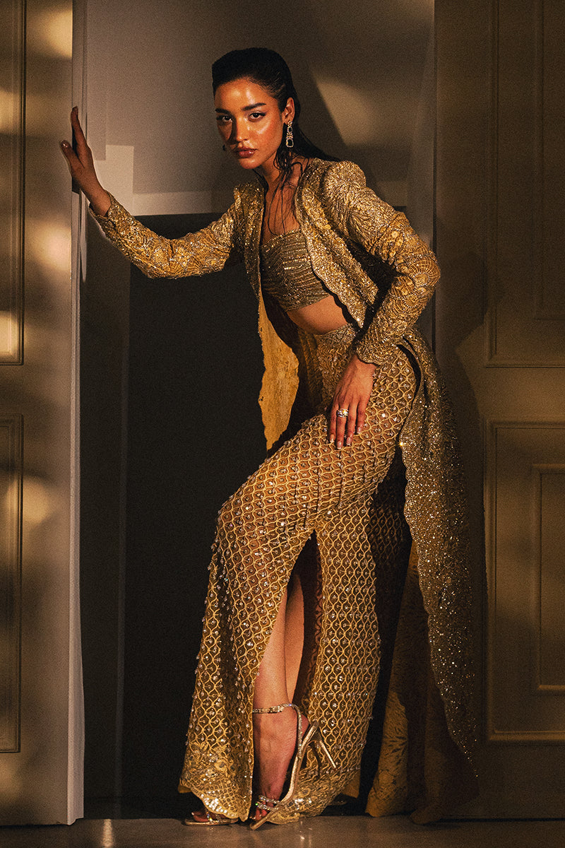 Pakistani Mango Yellow Embellished Silk-Blend Lehenga (3-Piece) - Image 6