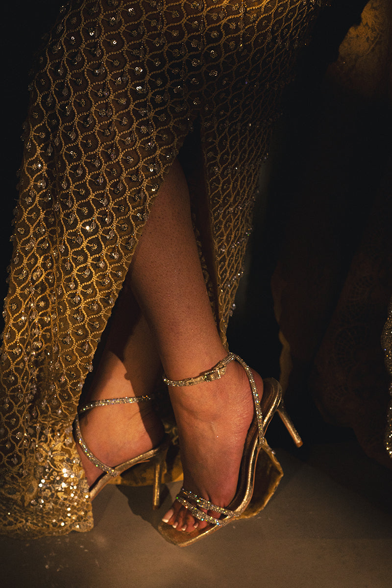 Pakistani Mango Yellow Embellished Silk-Blend Lehenga (3-Piece) - Image 9