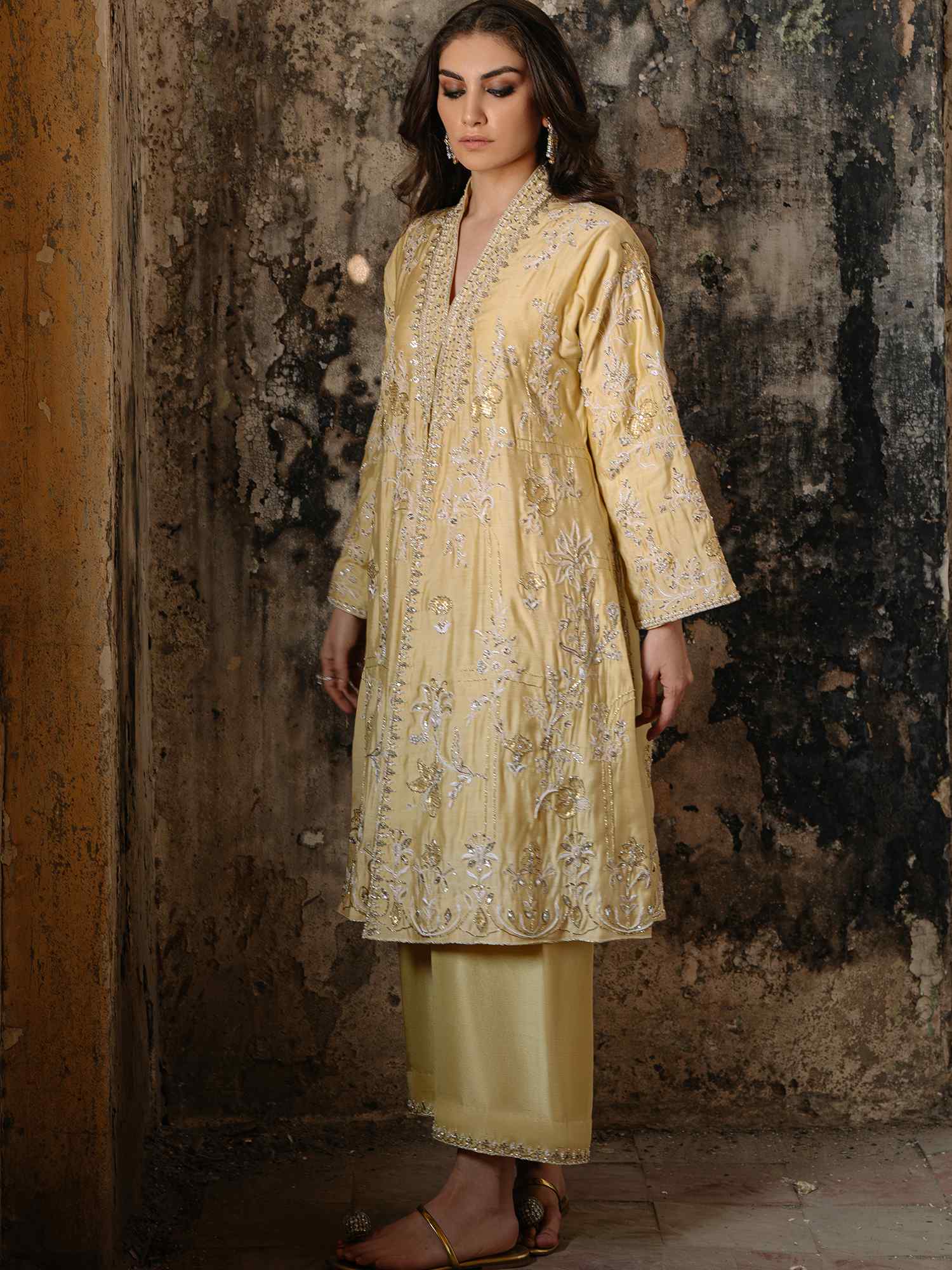 Pakistani Yellow Embroidered Khaddi Silk Kurta Set (2-Piece) - Image 3