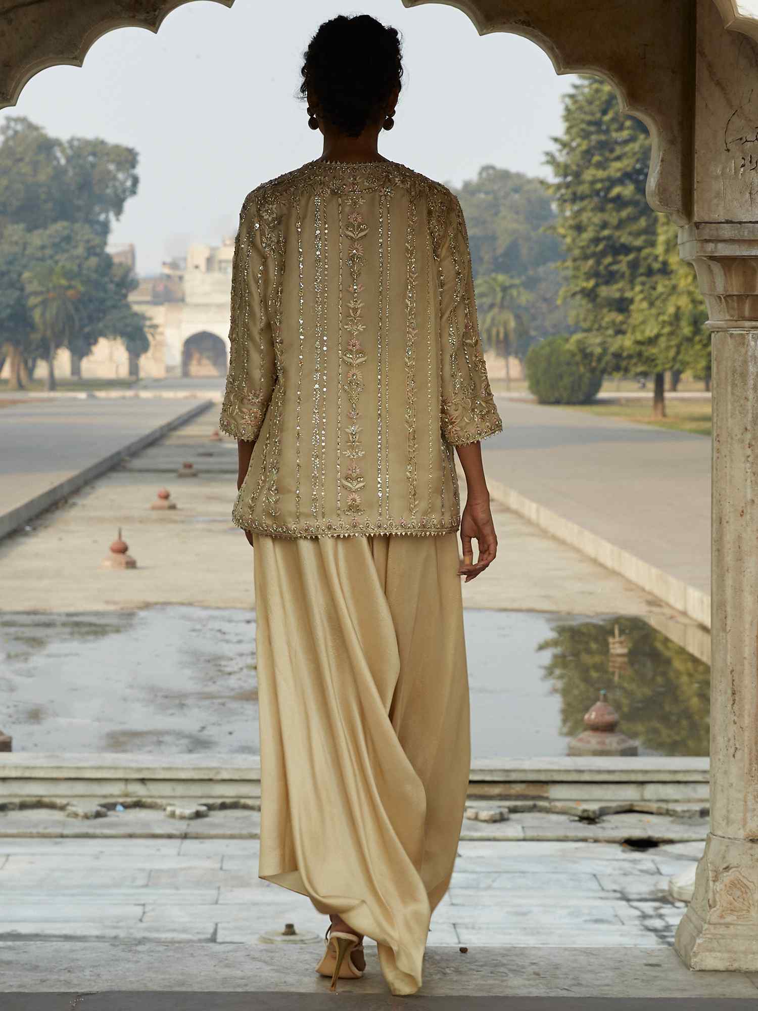 Pale Yellow Embroidered Organza & Raw Silk Jacket (2-Piece) - Image 3