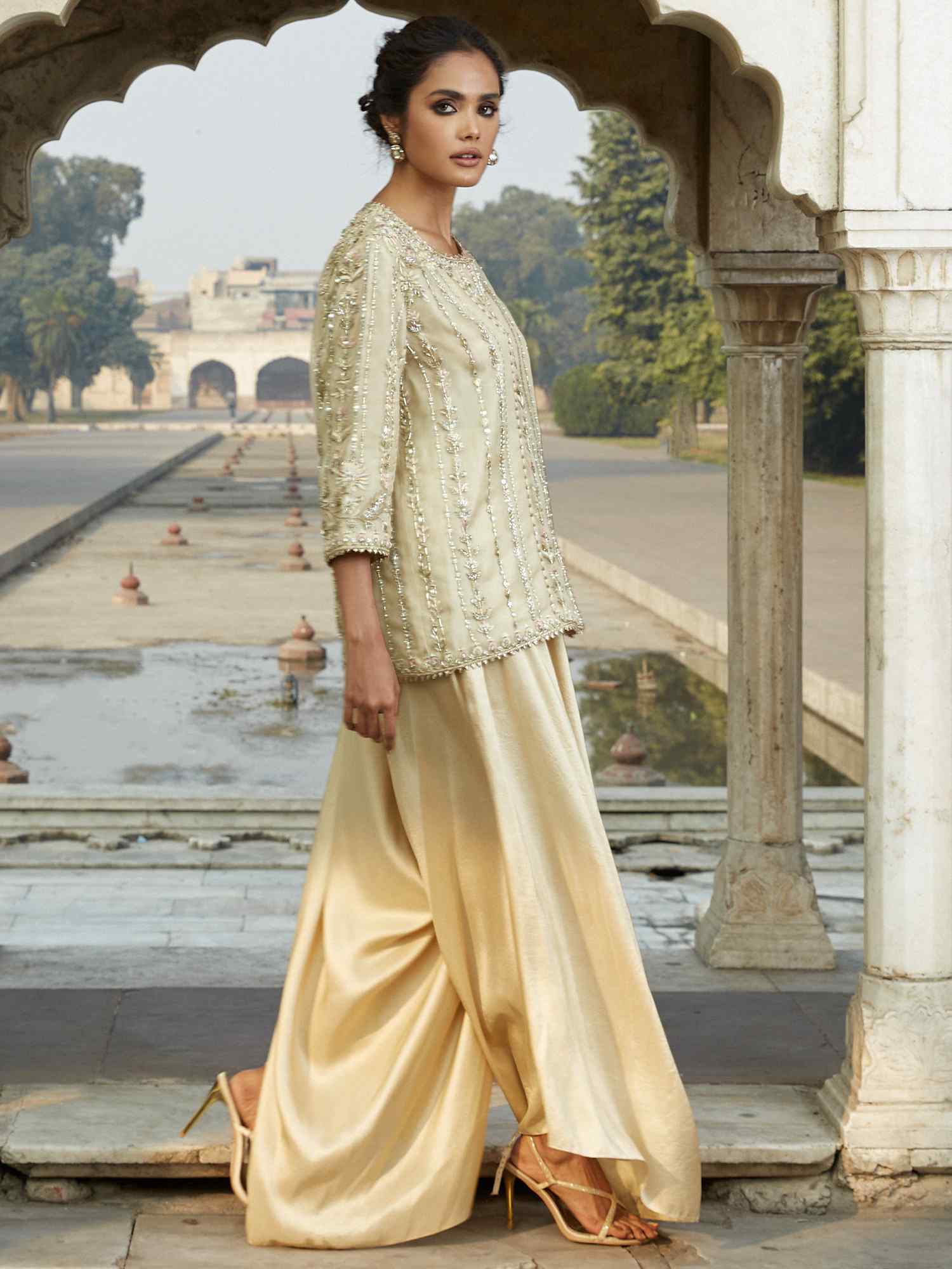 Pale Yellow Embroidered Organza & Raw Silk Jacket (2-Piece) - Image 4