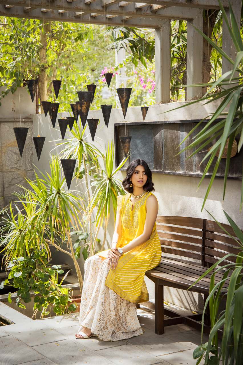 Pakistani Yellow Zari Cotton Net & Silk Gharara Set (3-Piece) - Image 10