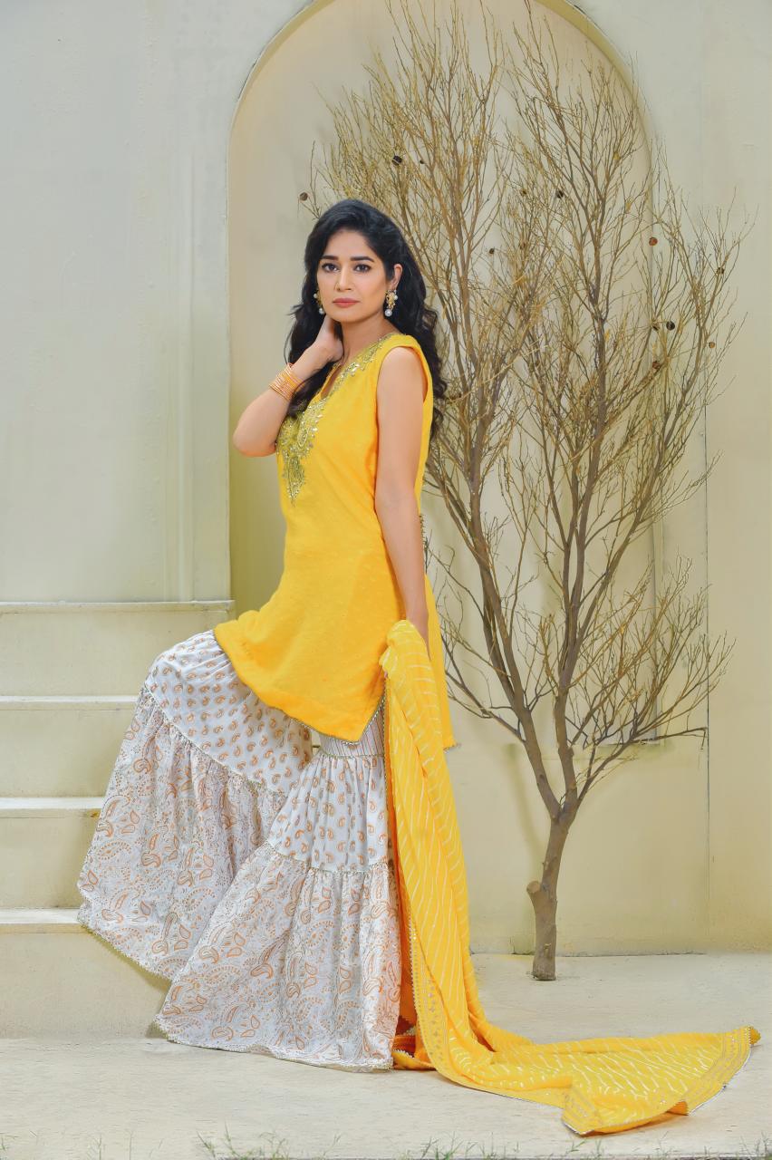 Pakistani Yellow Zari Cotton Net & Silk Gharara Set (3-Piece) - Image 5