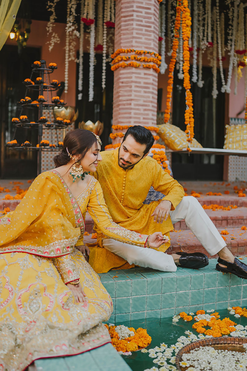 Yellow Self-Print Kurta Pajama (3-Piece) - Image 10