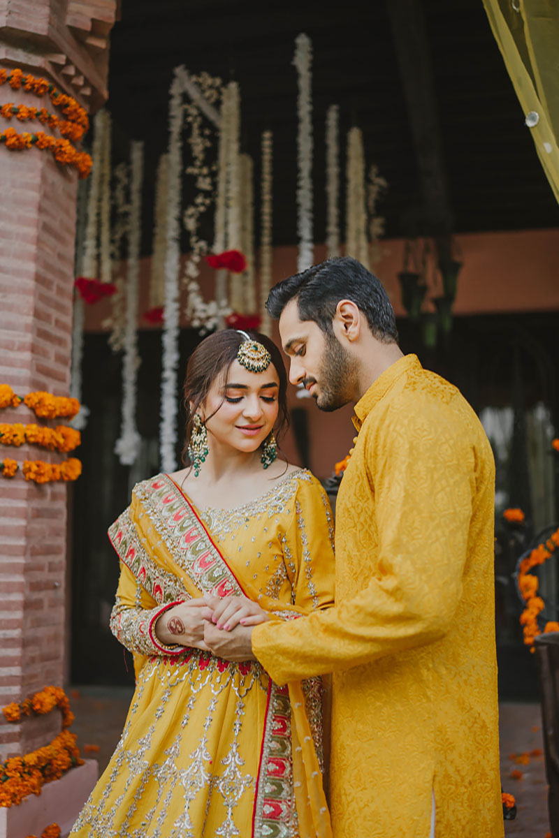 Yellow Self-Print Kurta Pajama (3-Piece) - Image 5