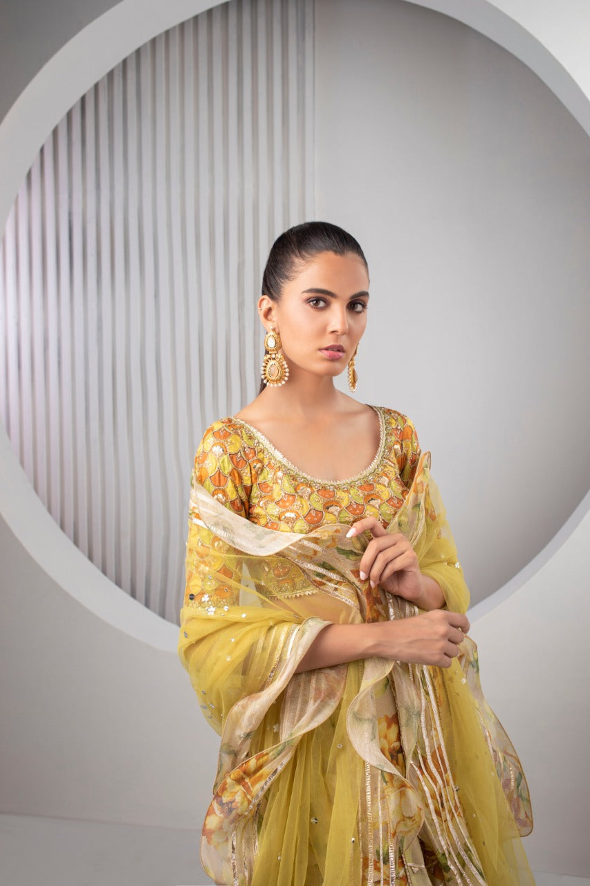 Pakistani Lemon Embroidered Jamawar Lehenga Choli (3-Piece) - Image 5