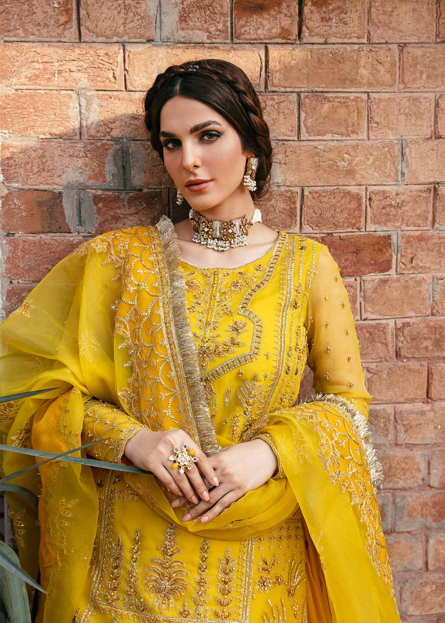 Pakistani Mustard Yellow Hand-Embellished Organza Lehenga (3-Piece) - Image 3