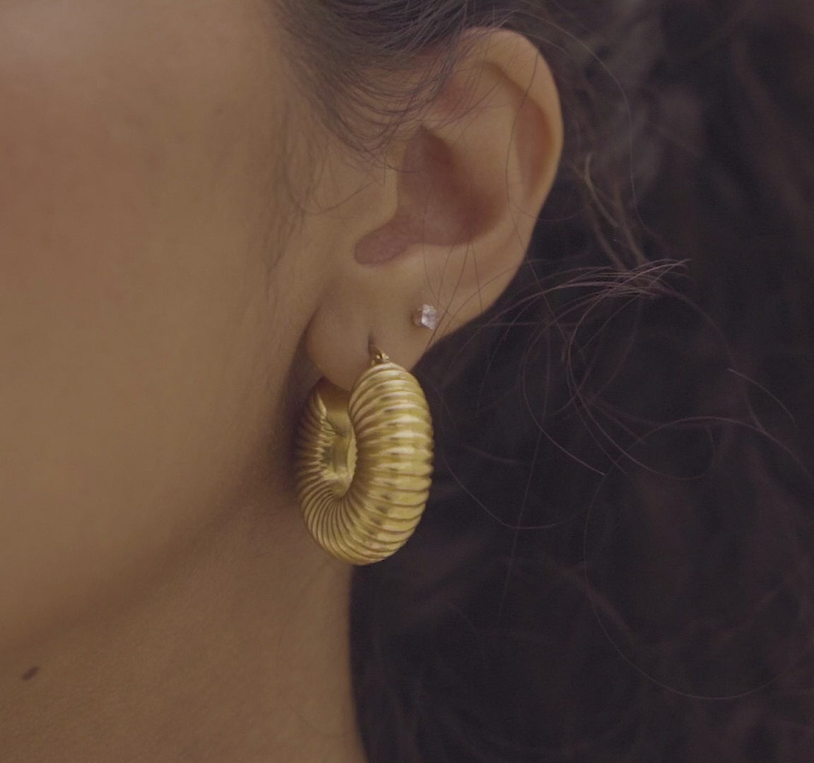 Pakistani Canary Yellow Gota Self Jamawar Lehenga Choli (3-Piece) - Image 7