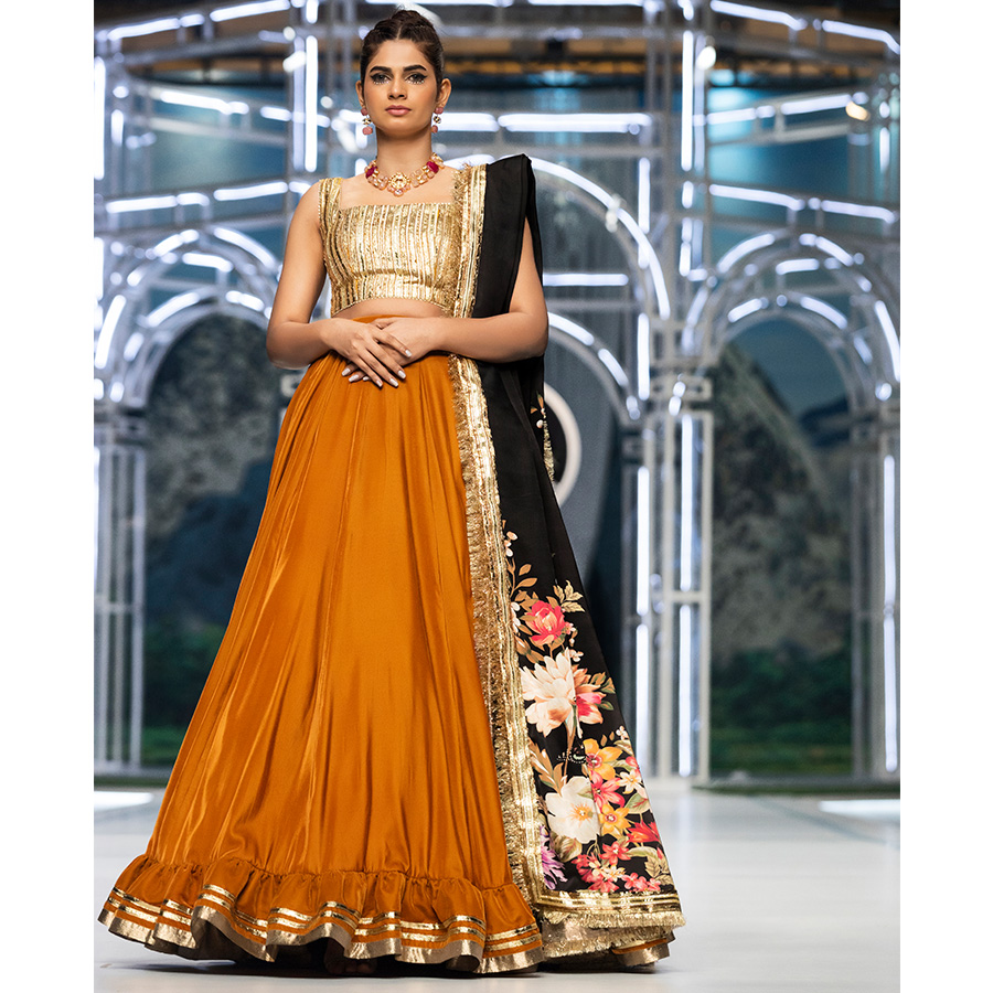 Pakistani Mustard Velvet Gota Lehenga 3-Piece - Image 7
