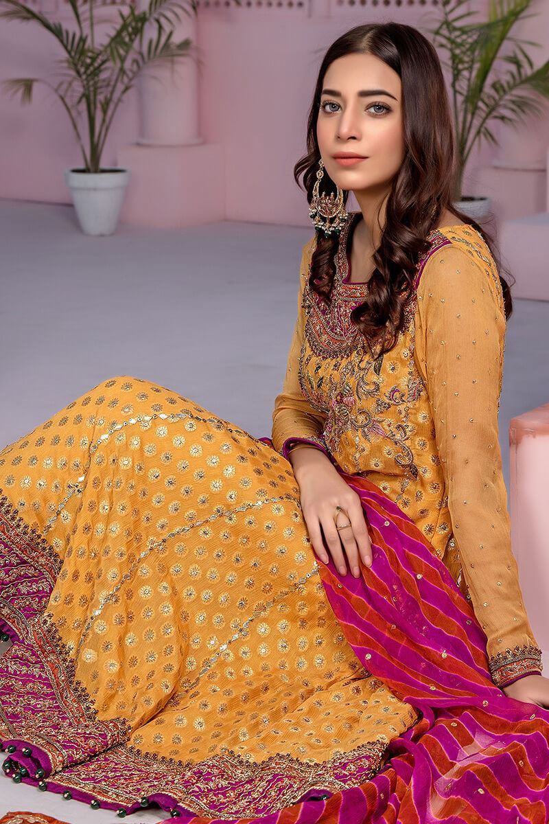 Pakistani Mustard Yellow Embroidered Jamawar Pishwas (3-Piece) - Image 2