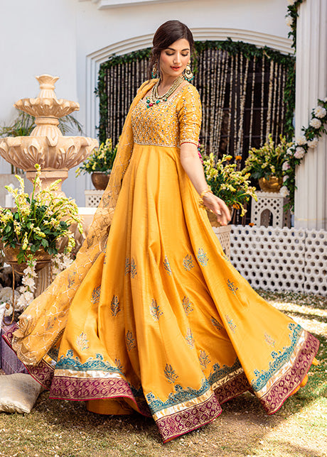 Pakistani Yellow Handworked Korean Rawsilk Pishwas (2-Piece) - Image 1