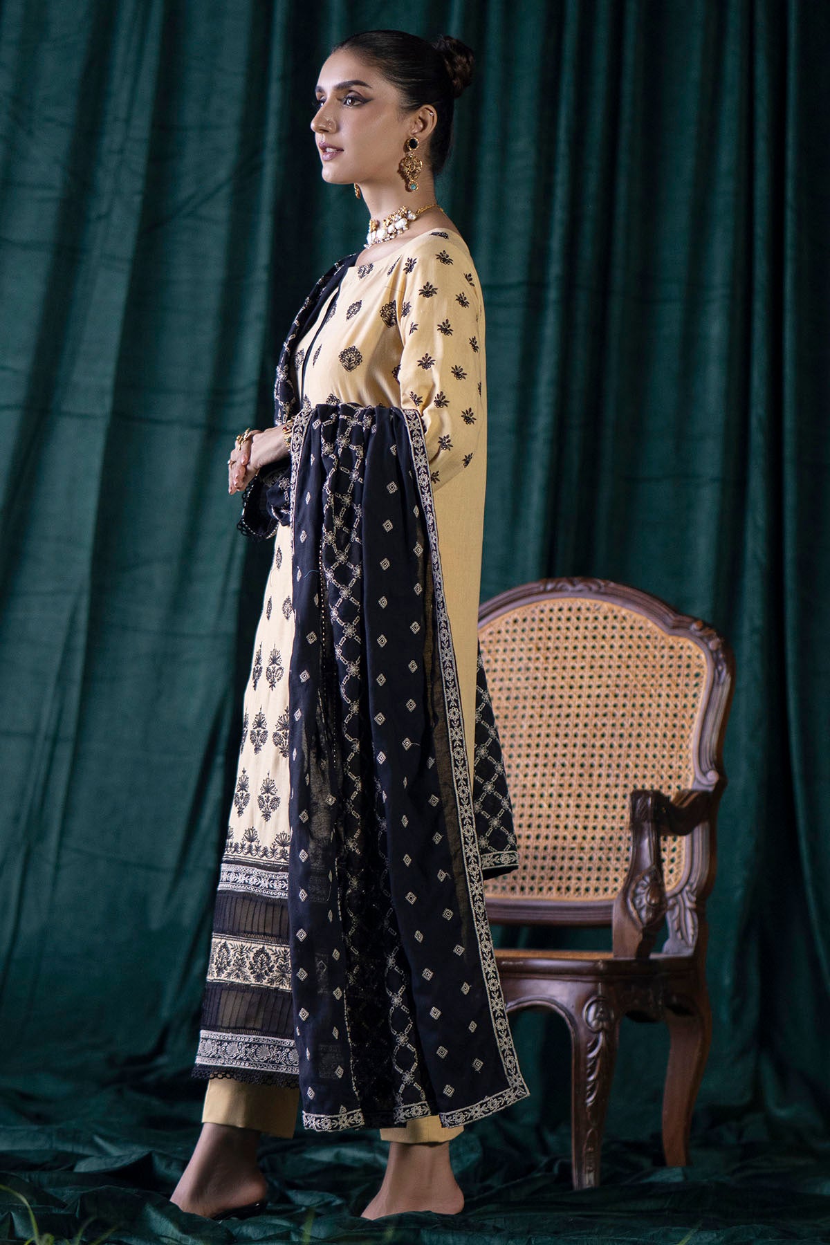 Pakistani Mustard & Black Schiffli Embroidered Khaddar Suit (3-Piece) - Image 2