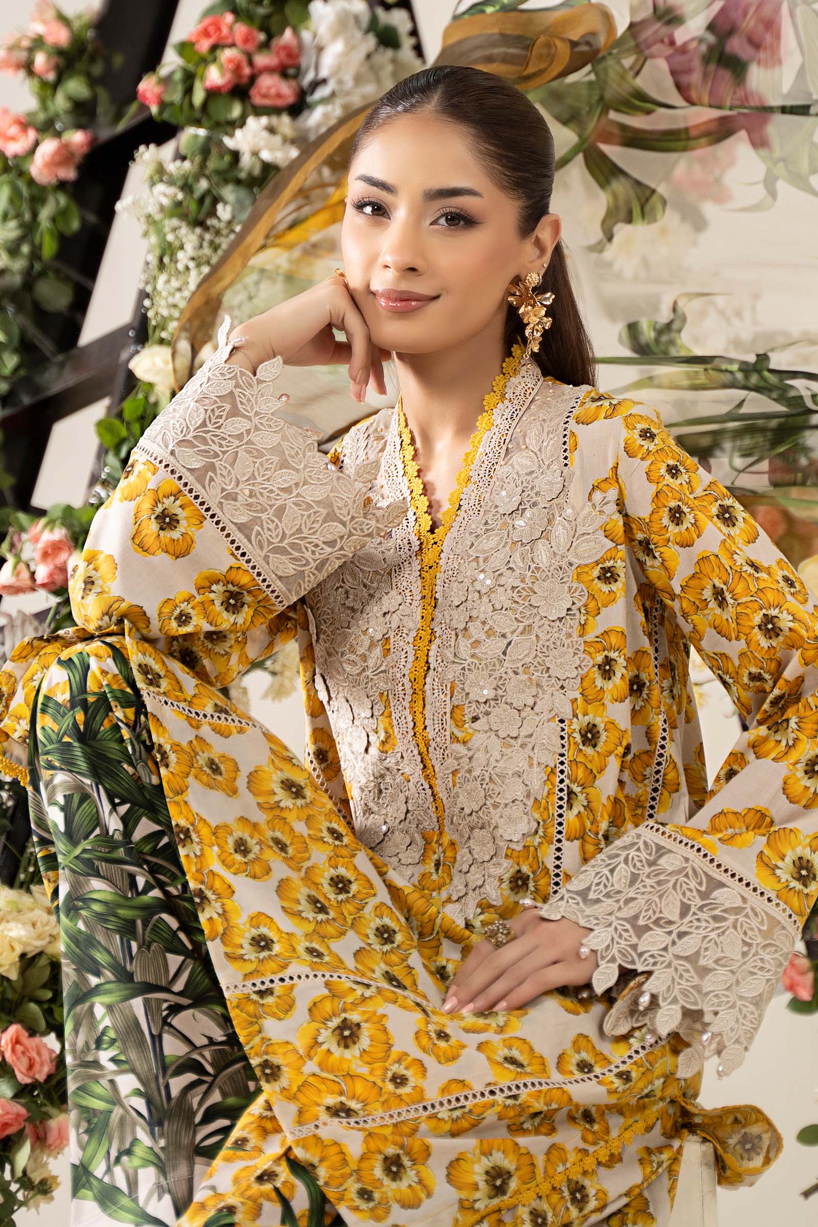 Off-White & Yellow Embroidered Lawn Salwar Kameez (3-Piece) - Image 6