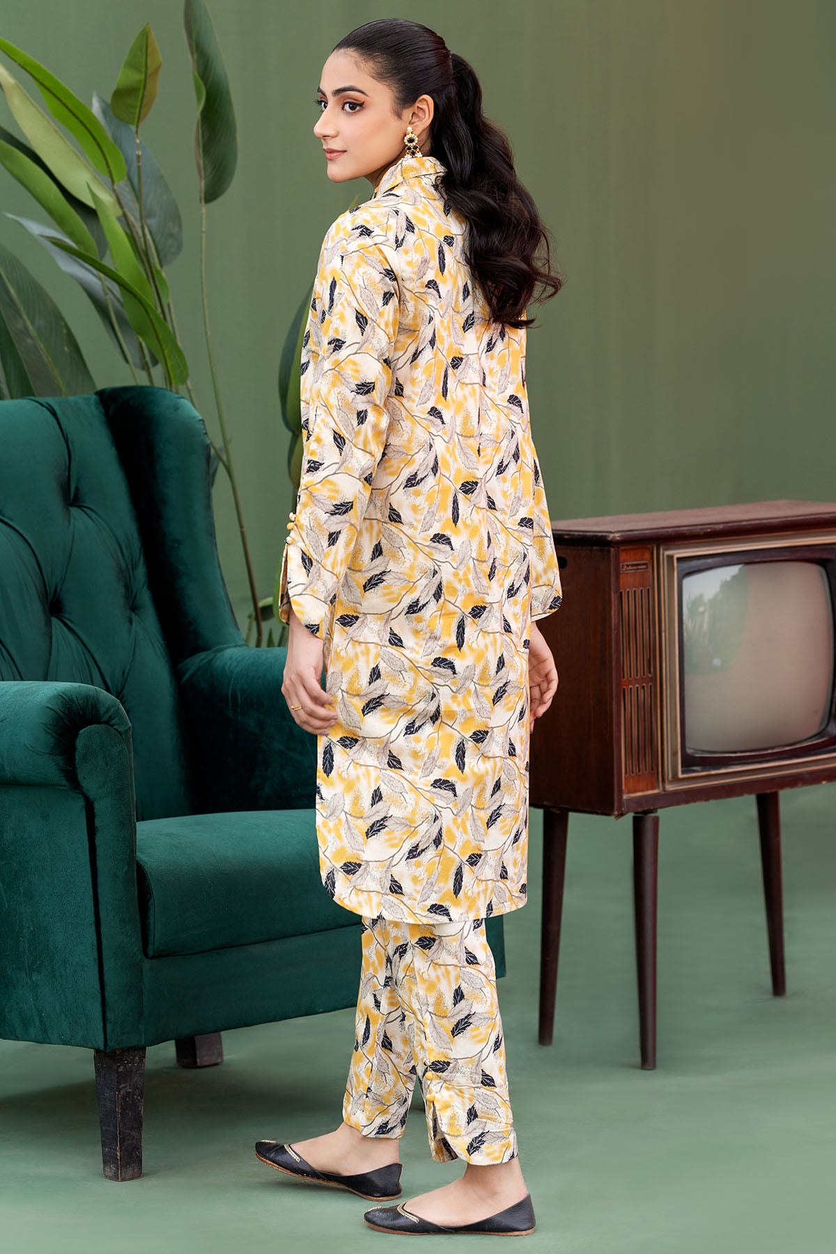 Yellow Digital Printed Lawn Salwar Kameez (2-Piece) - Image 3