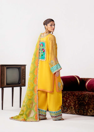 Pakistani Yellow Naqshi & Gotta Embroidered Organza Salwar Kameez (3-Piece) - Image 5