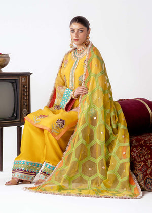 Pakistani Yellow Naqshi & Gotta Embroidered Organza Salwar Kameez (3-Piece) - Image 7