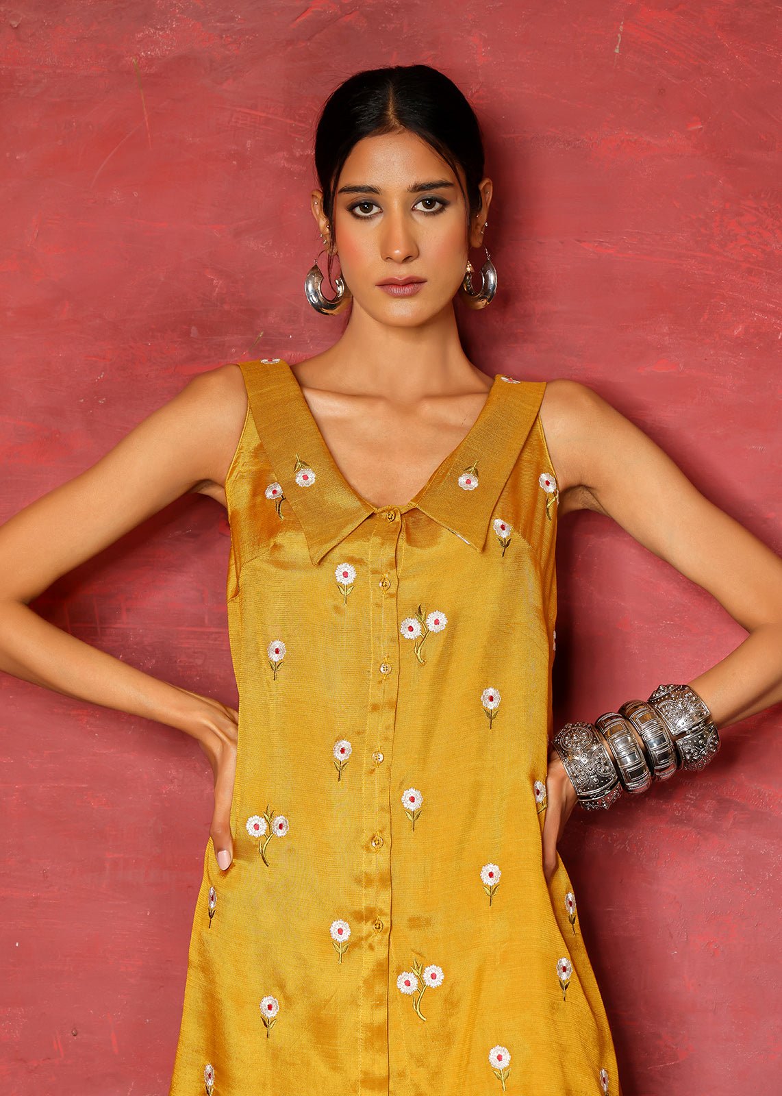 Pakistani Yellow Chikan Embroidered Raw Silk Kurta Set (2-Piece) - Image 2