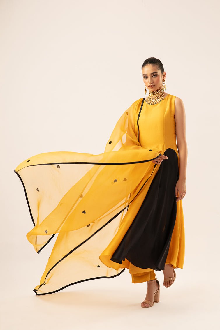 Pakistani Mustard & Black Pure Silk Salwar Kameez (3-Piece) - Image 7