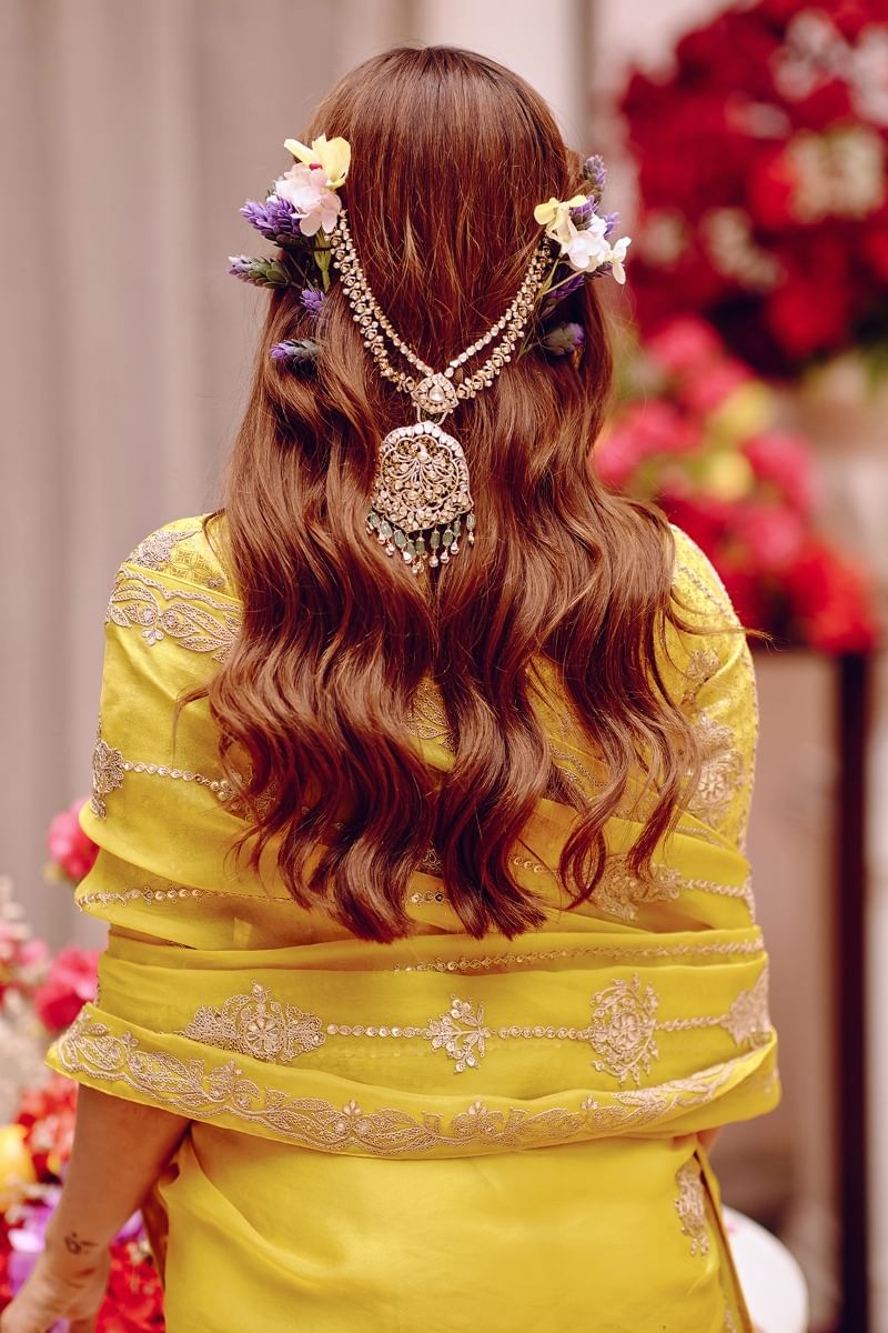 Lemon Yellow Embroidered Organza Saree (2-Piece) - Image 5