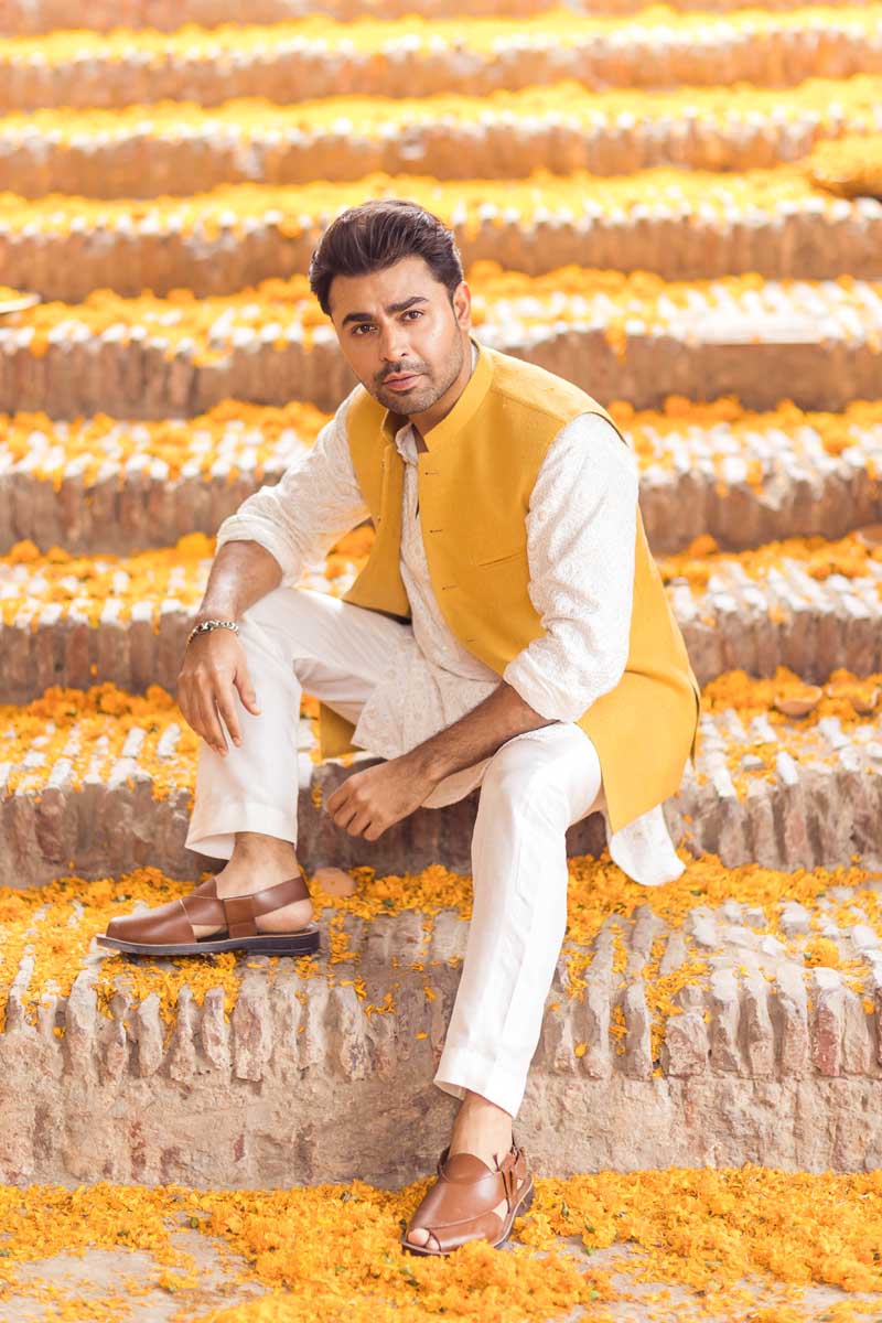 Yellow Self-Printed Waistcoat Kurta Set (3-Piece) - Image 3