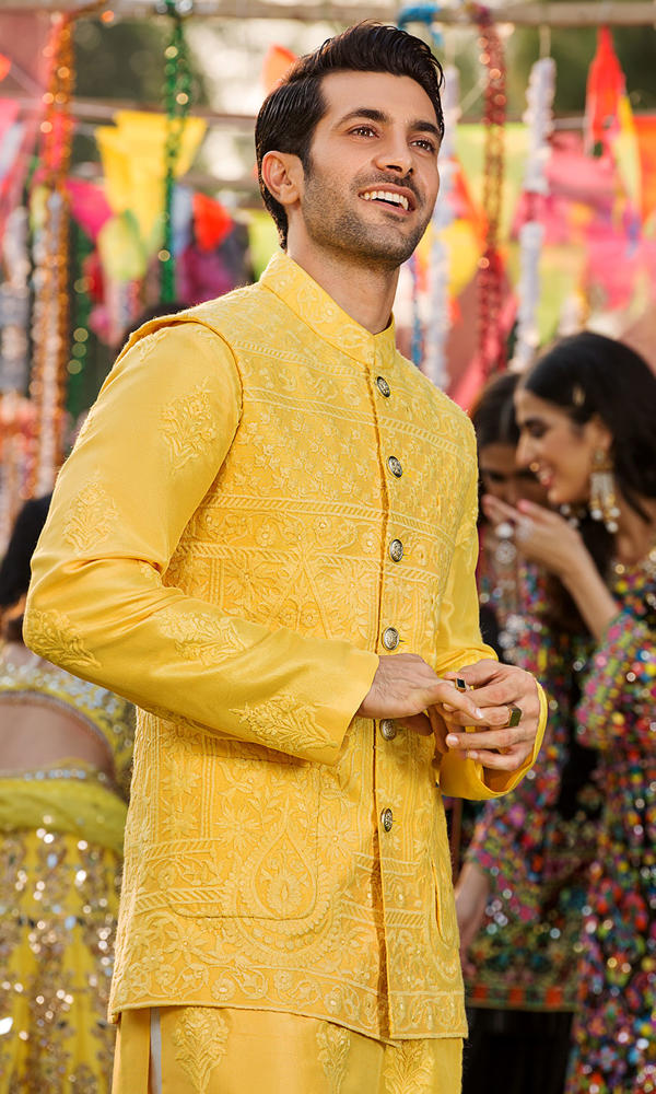 Yellow Self-Embroidered Silk-Blend Waistcoat Kurta Set (3-Piece) - Image 3